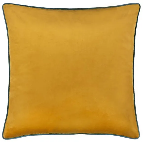 Furn. Square Cushion 2