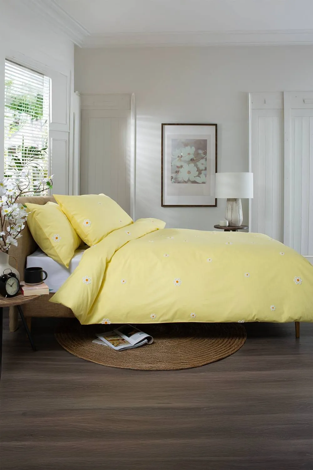 The Lyndon Company Tufted Daisy 100% Cotton Duvet Cover Set, Soft & Breathable Bedding in Yellow 4