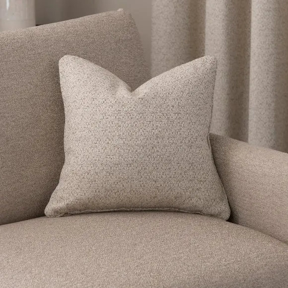 Ridley Cushion 1