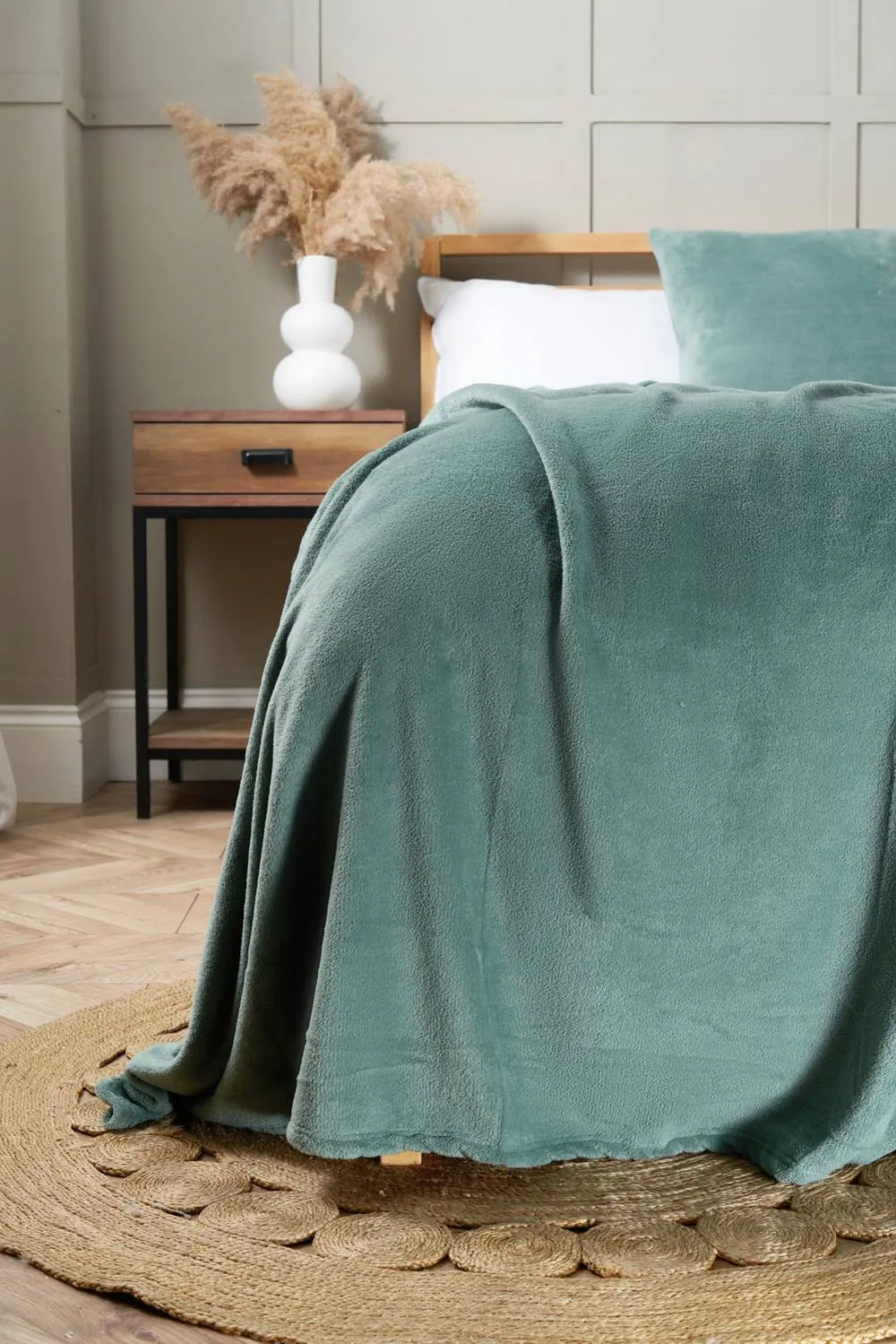 BHS Microfleece Silt Green Throw