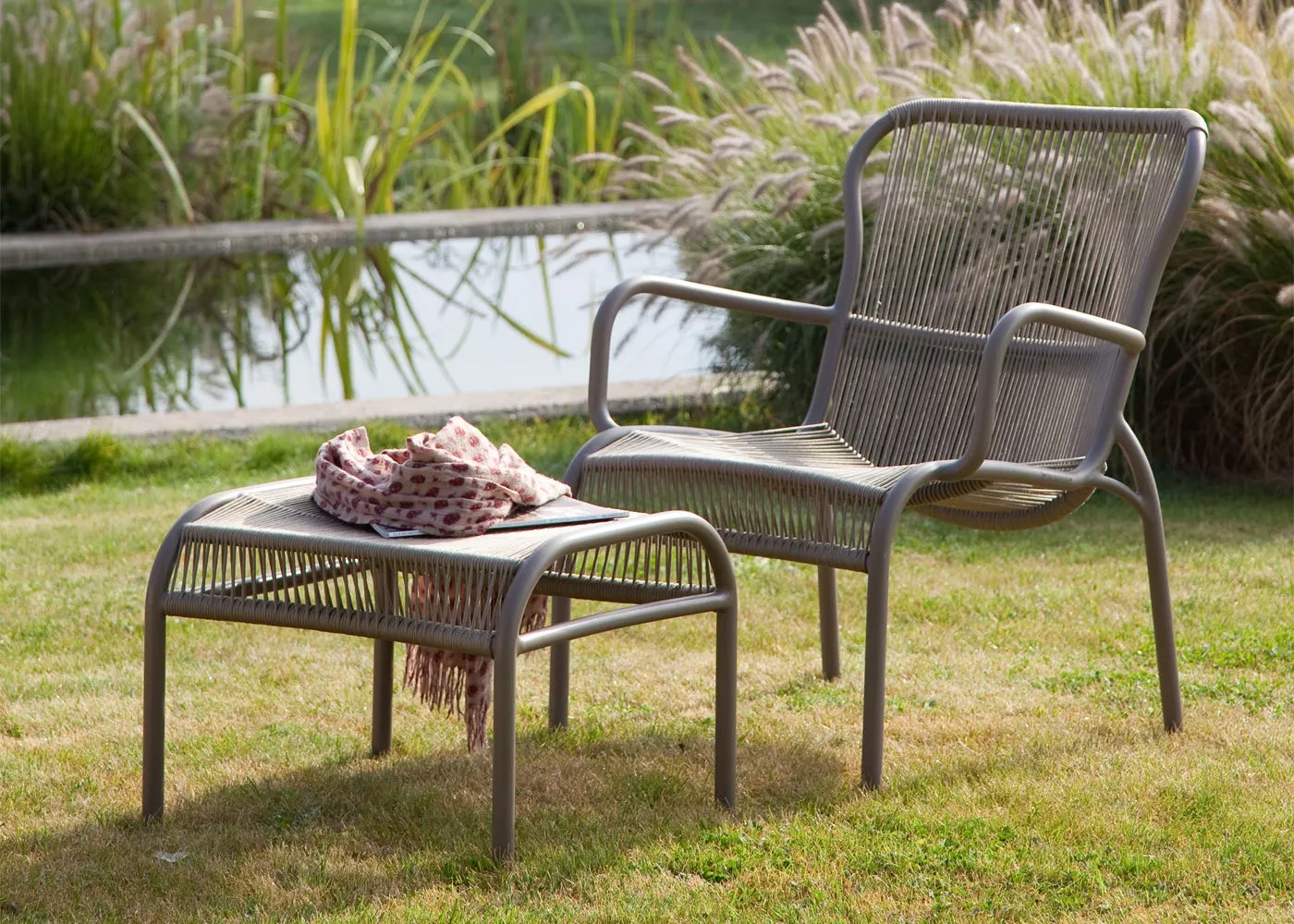 Vincent Sheppard Loop Outdoor Footrest Rust 3