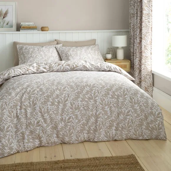 Catherine Lansfield Sorrel Leaves Reversible Duvet Cover & Pillowcase Set 4