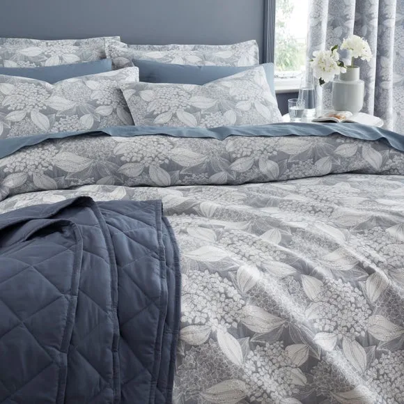 Ripley Hydrangea Jacquard Duvet Cover & Pillowcase Set 4