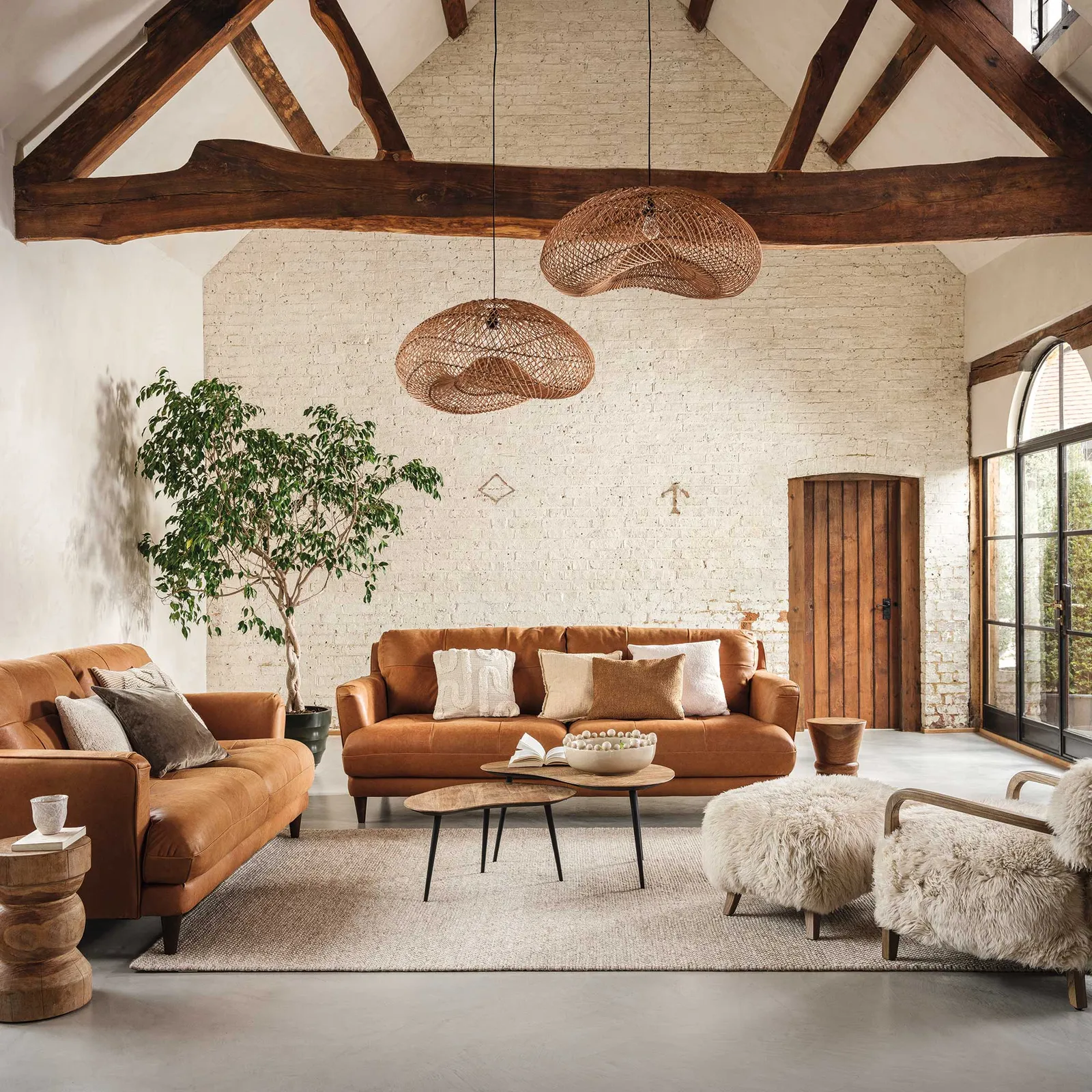 Aldo Loveseat Sofa, Brown Leather | Barker & Stonehouse 2