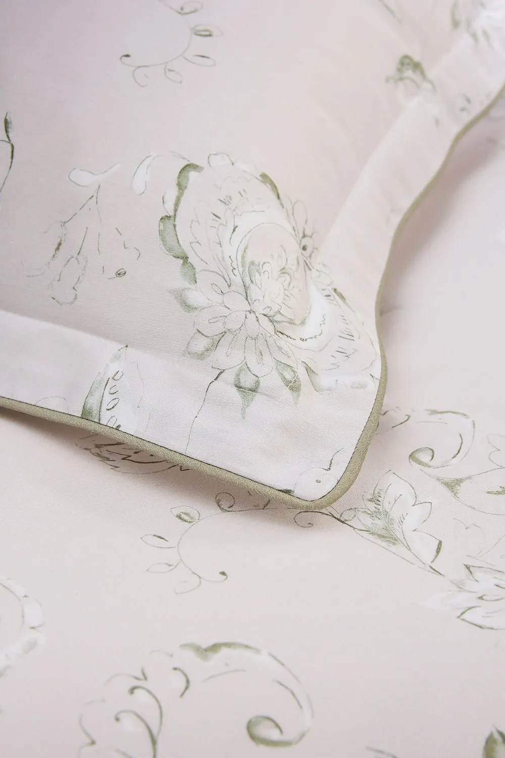 CHRISTY 'Hatton' Vintage Floral Reversible Cotton Duvet Cover Set in Green 3