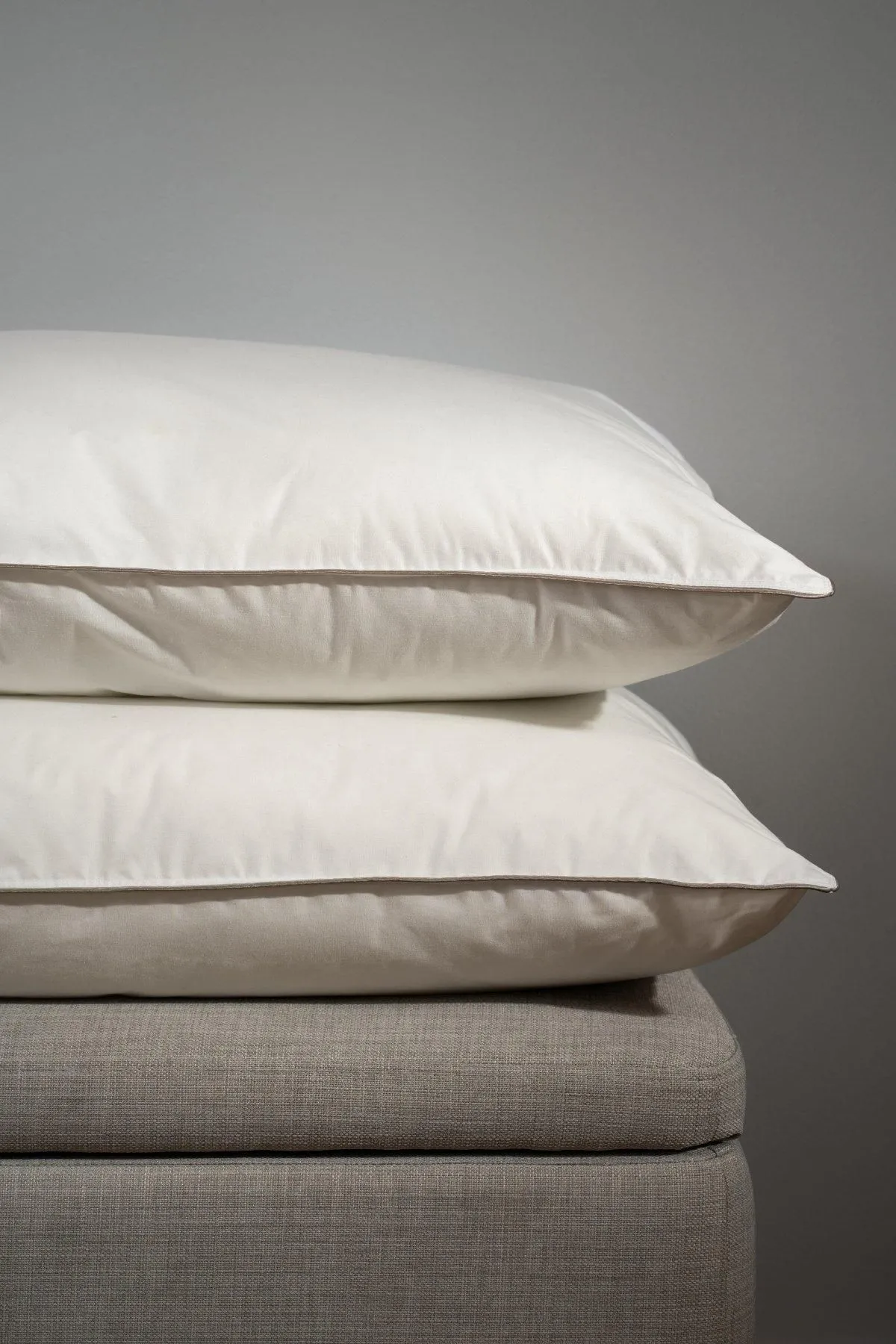 Soak&Sleep Soft As Down Microfibre Standard Pillow Pair - Soft/Medium in White 4