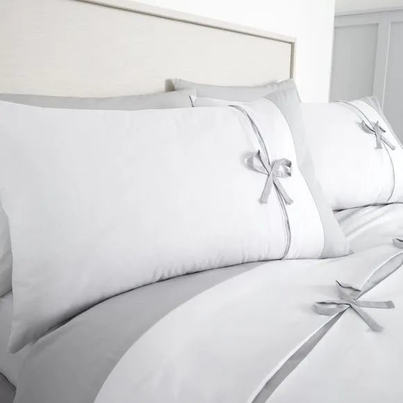 Catherine Lansfield Milo Bow Duvet Cover & Pillowcase Set 2