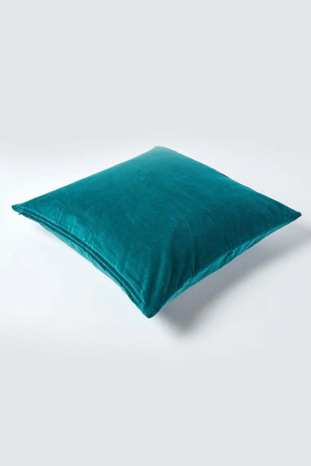 Homescapes Set of 2 Velvet Cushion Covers in Emerald 3