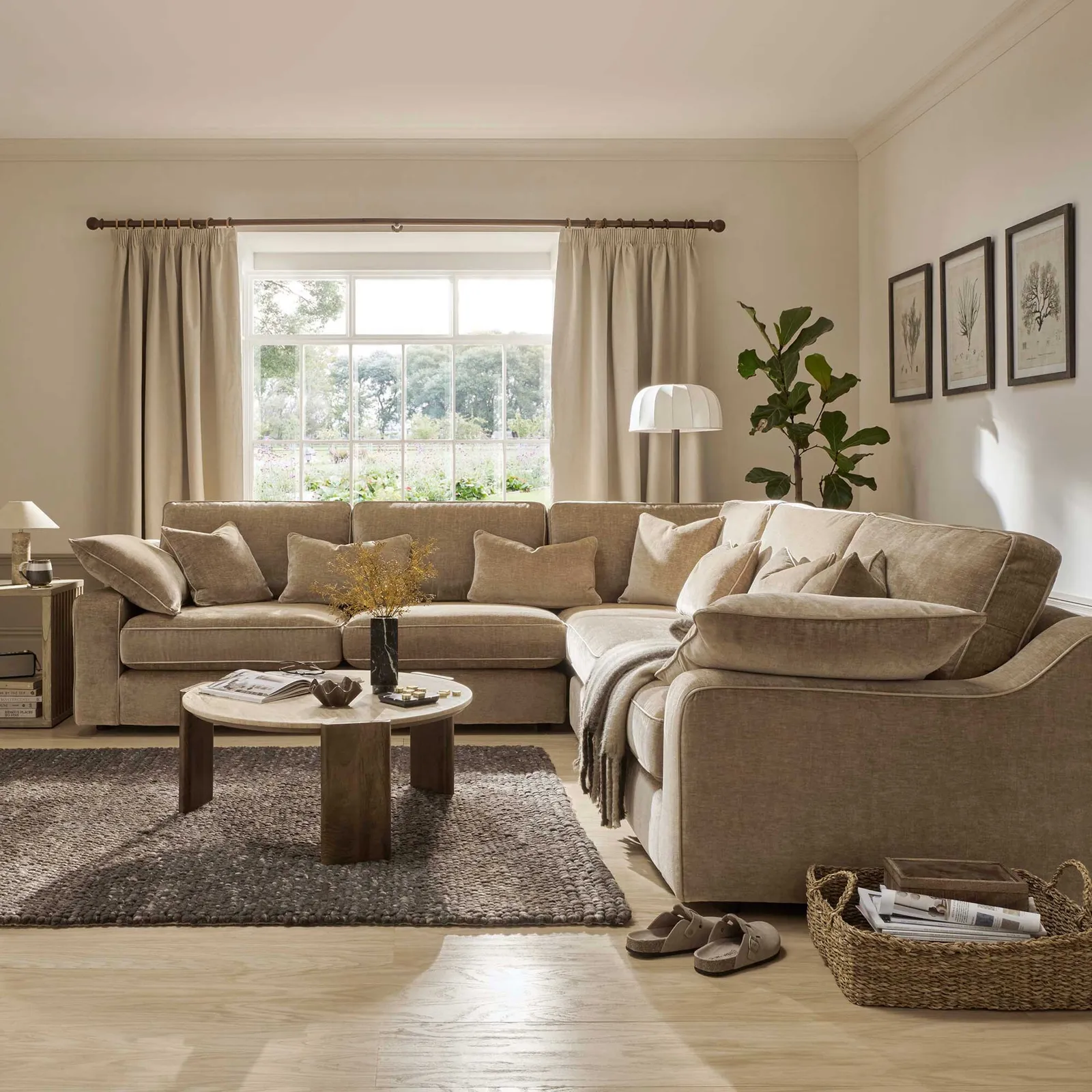 Arundel Large Chaise RHF-Standard Back Corner Sofa, Neutral Fabric | Barker & Stonehouse 2