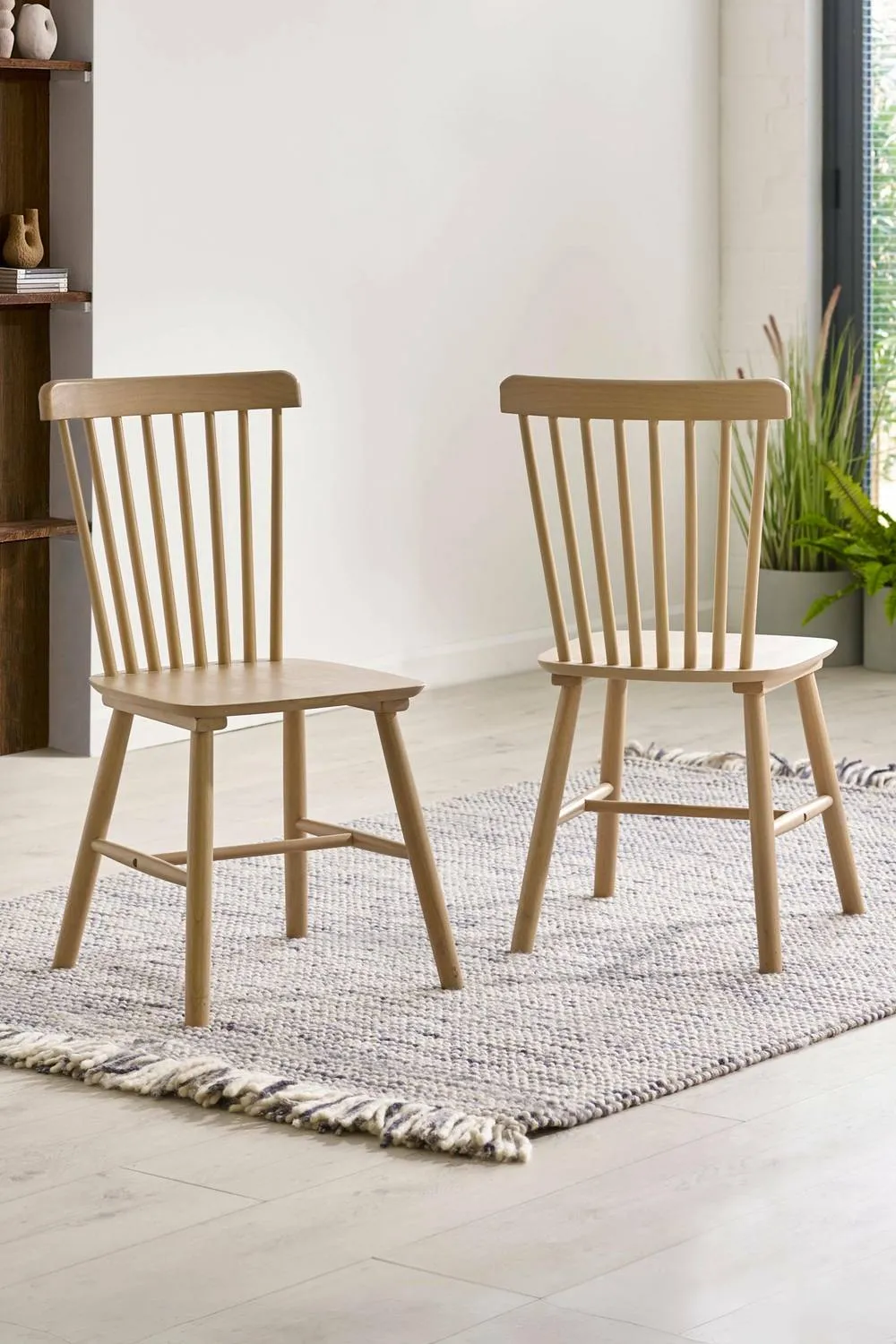 Julian Bowen Sakura Dining Chair (Set of 2) in Light Oak