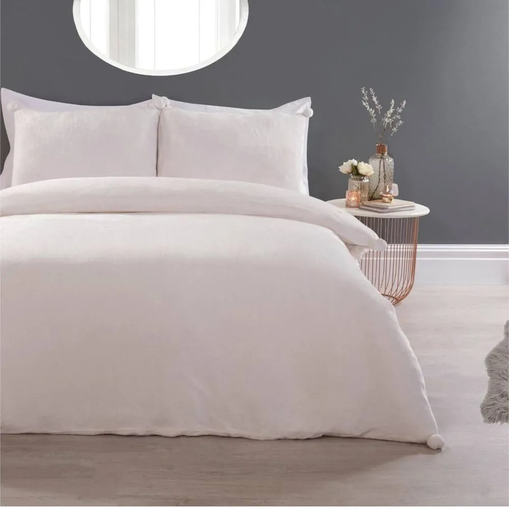 Smart Living Luxurious Pom Pom Fleece Duvet Cover with Pillowcases in Cream
