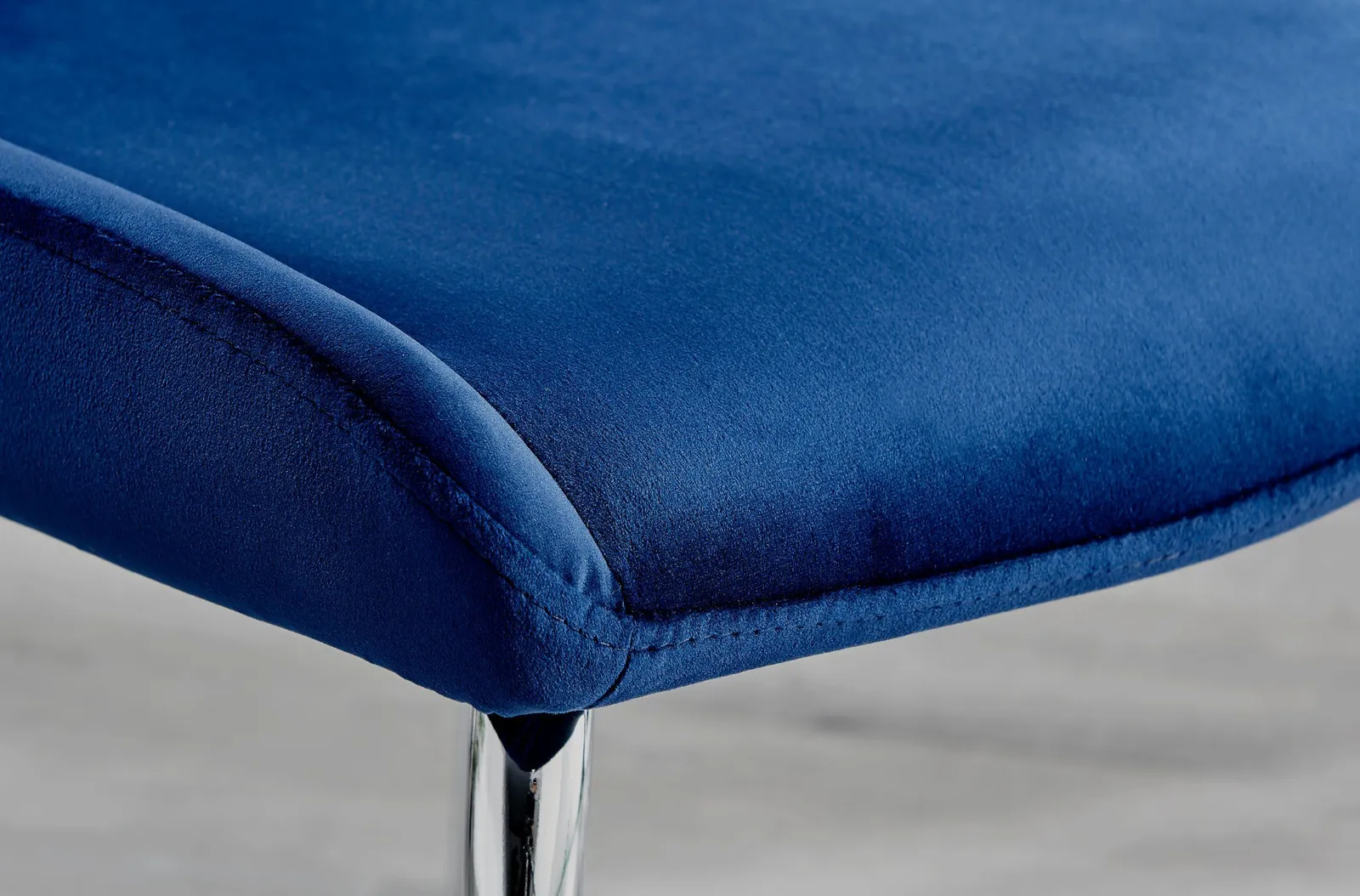 FurnitureboxUK Set of 2 Nora Deep Padded Luxurious Dining Chairs Upholstered In Soft Velvet With Chrome Legs in Blue 4