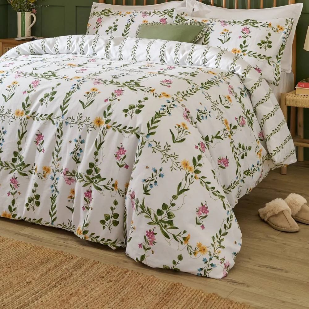 Wylder Olivia Reversible 100% Cotton Duvet Cover Set in White 3