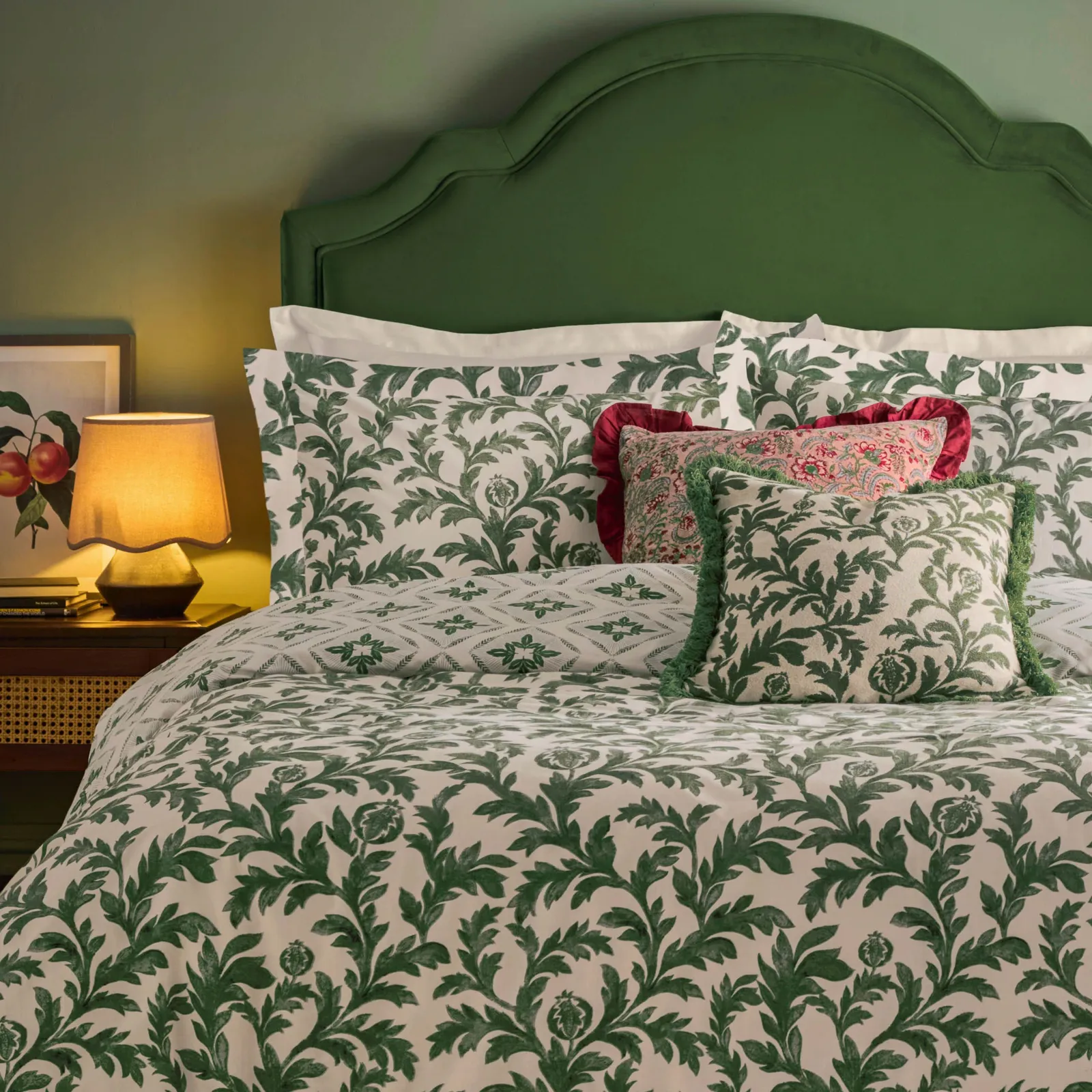 Paoletti Hedera Printed Duvet Cover Set in Light Green 3