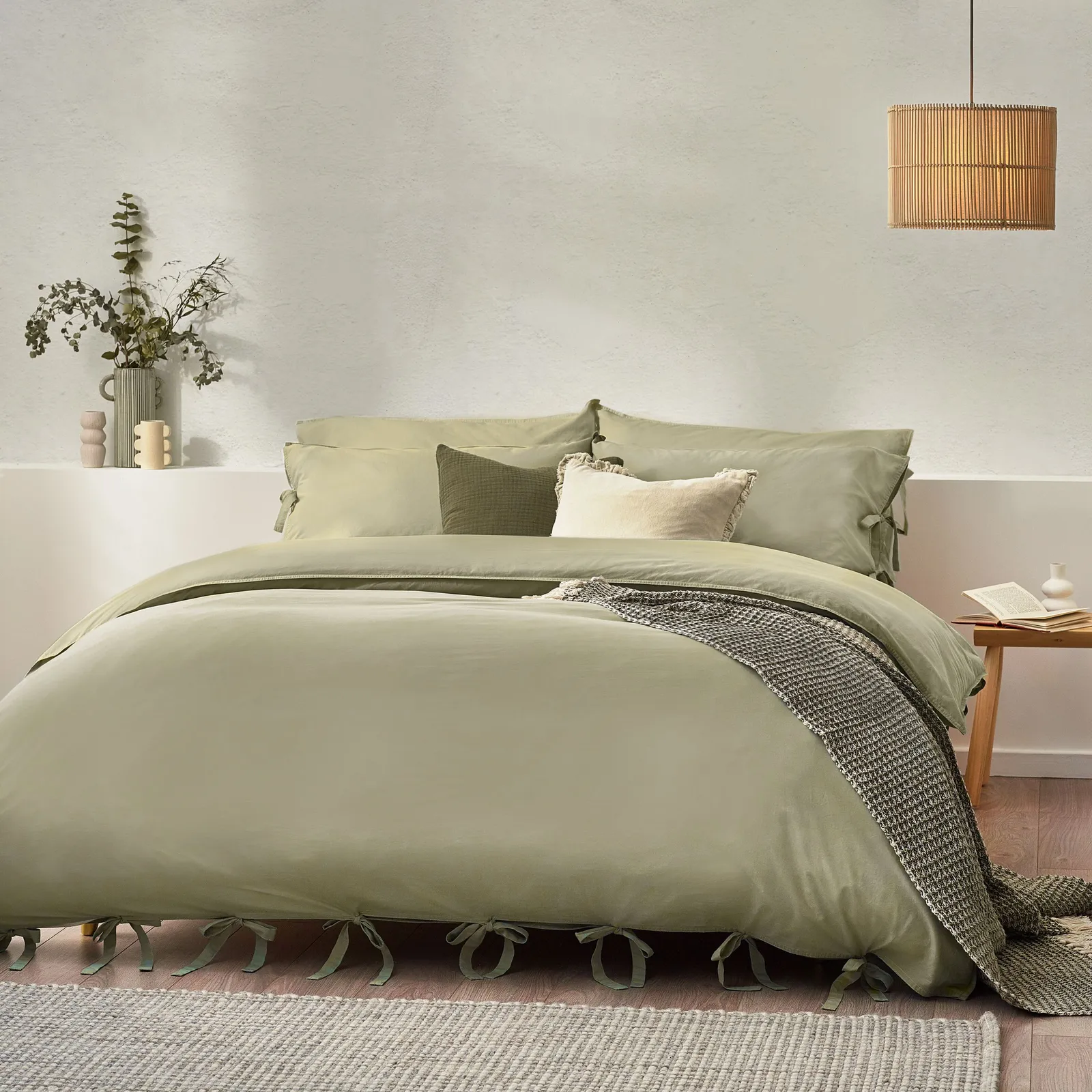 Yard Mallow Bow Tie 100% Cotton Duvet Cover Set in Light Green 1