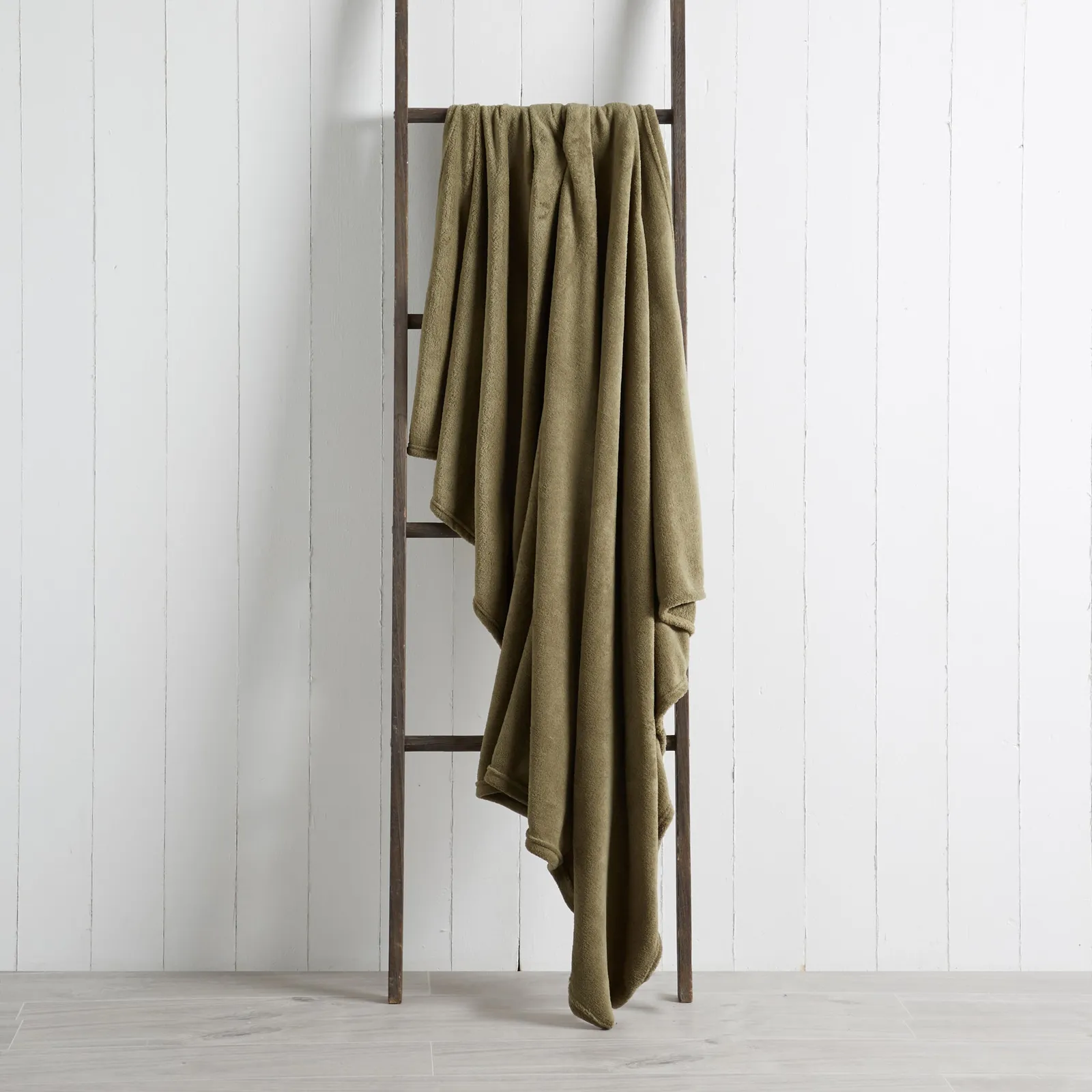 Soft Fleece 130cm x 170cm Throw Khaki (Green)