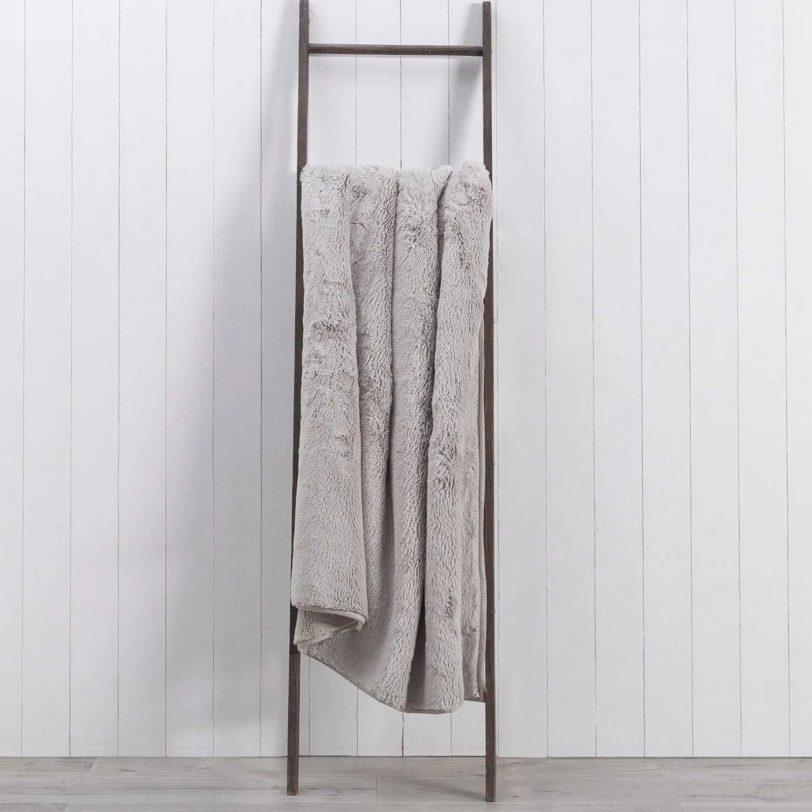 Aspen Plush Faux Fur 200cm x 200cm Throw Purple