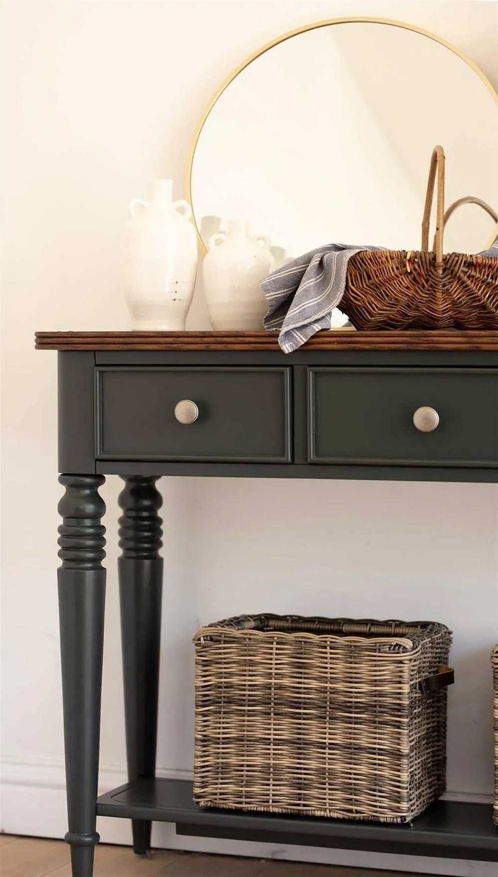 Statement Furniture Queensbury Console Table with Oak Top in Bottle Green 5