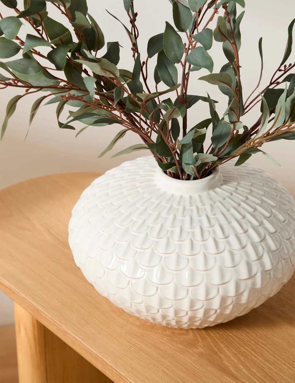 M&S Medium Scalloped Textured Vase White
