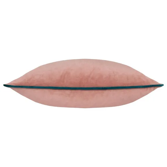 Furn. Square Cushion 3