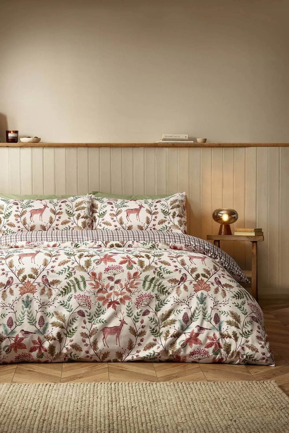Catherine Lansfield Woodland Stag So Soft Reversible Duvet Cover Set in Cream