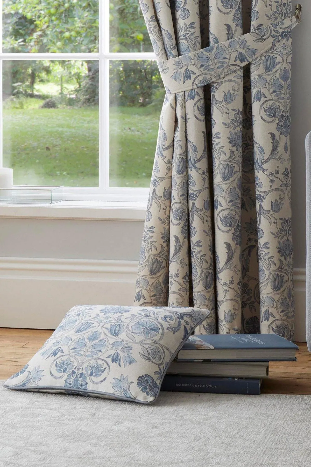 Dreams & Drapes 'Averie' Filled 100% Cotton Cushion With Delicate Floral Print in Blue 3
