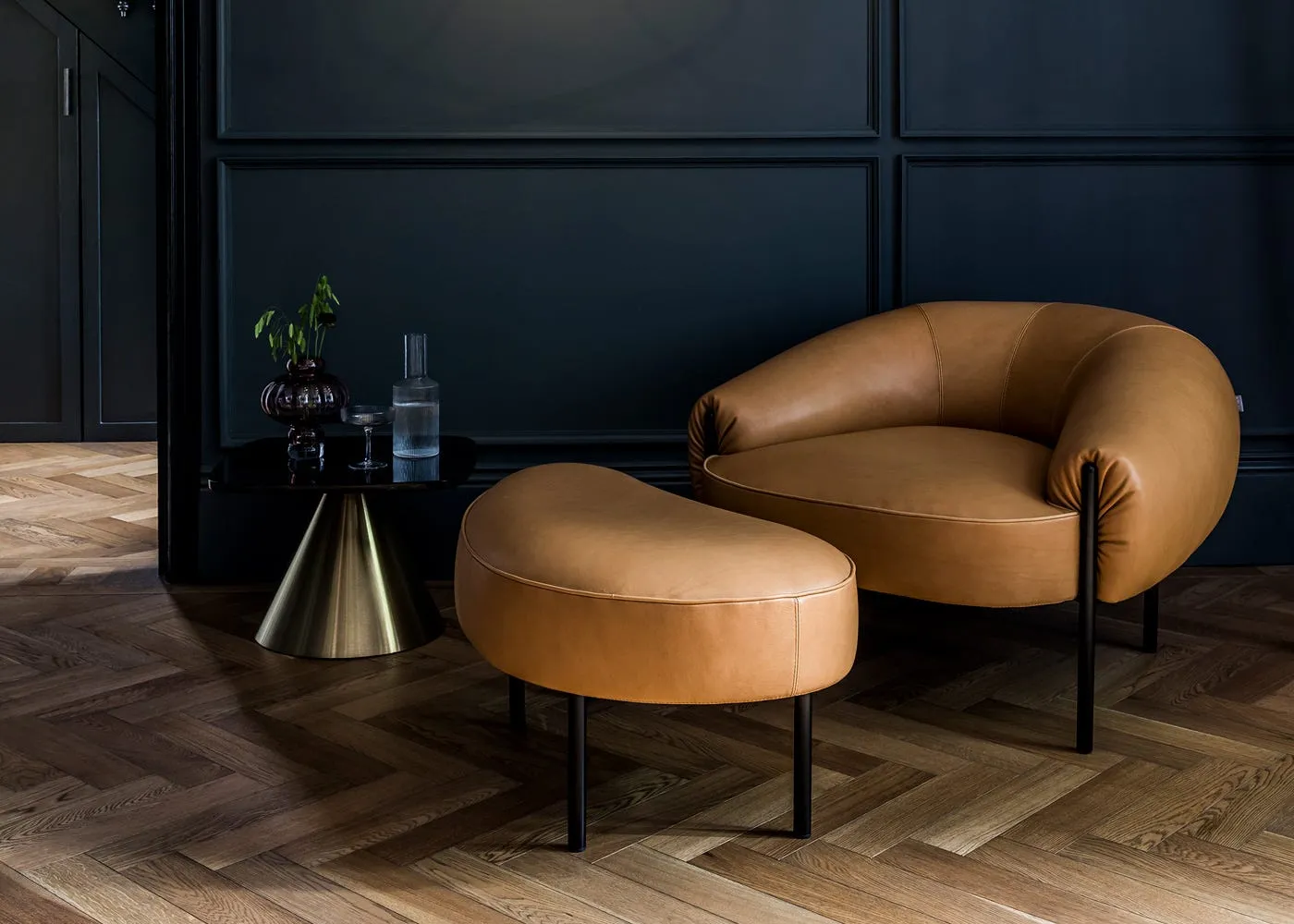Heal's Isola Armchair Nobilis Velvet Rust Black Feet 2