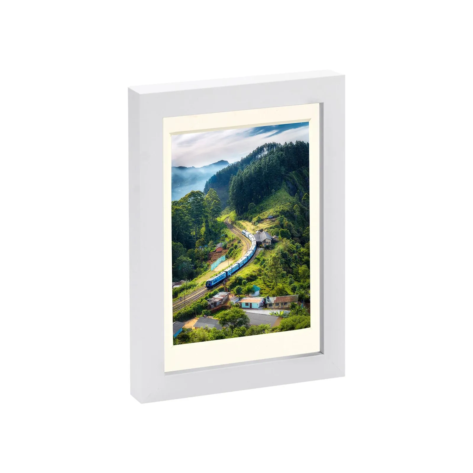 Nicola Spring Photo Frame with 4" x 6" Mount - 5" x 7" - Black Mount in White 1