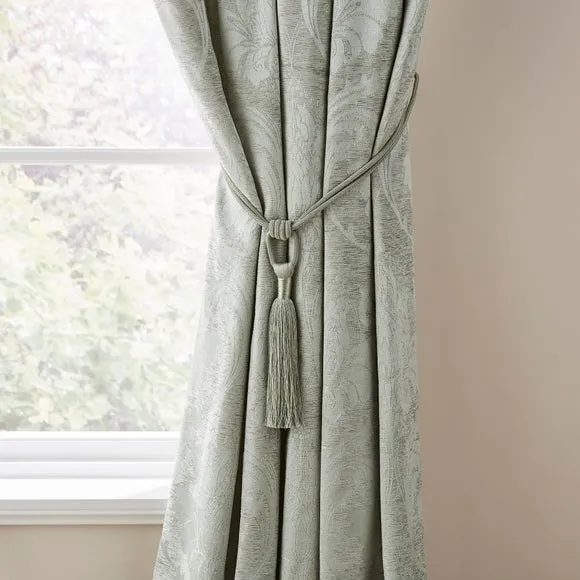 Elegant Tassel Curtain Tieback 1
