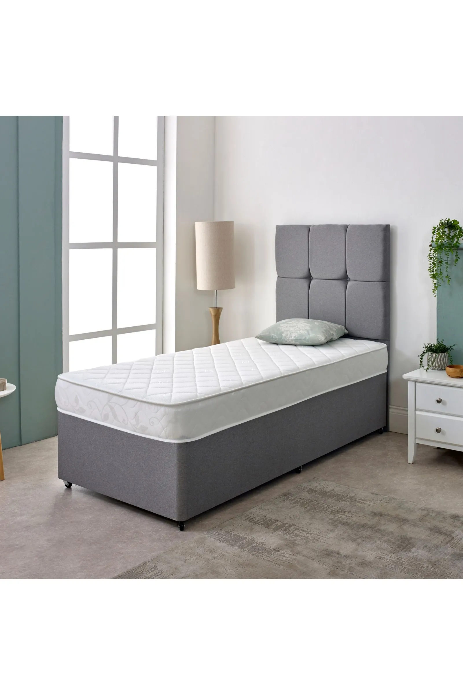 eXtreme Comfort Ltd Extreme Comfort Micro Quilted Memory foam & Spring Mattress in White 5
