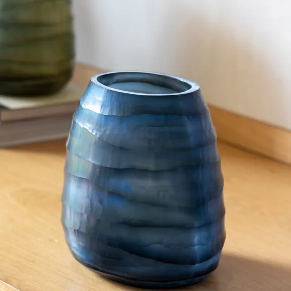 Crossland Grove Massy Handblown Carved Glass Vase Ink 240Mm, Blue
