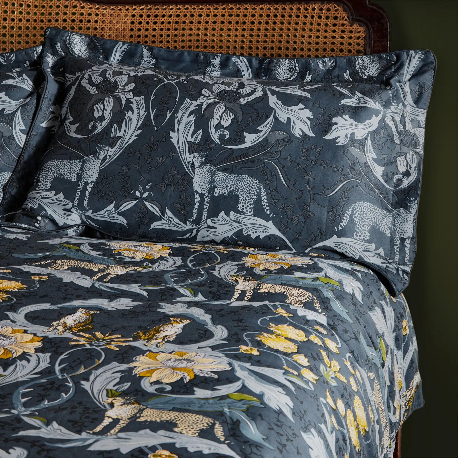 Paoletti Nouvilla Cheetah Floral 200 Thread Count Pillowcases