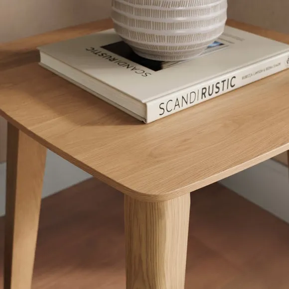 Edda Lamp Table, Oak Effect 2