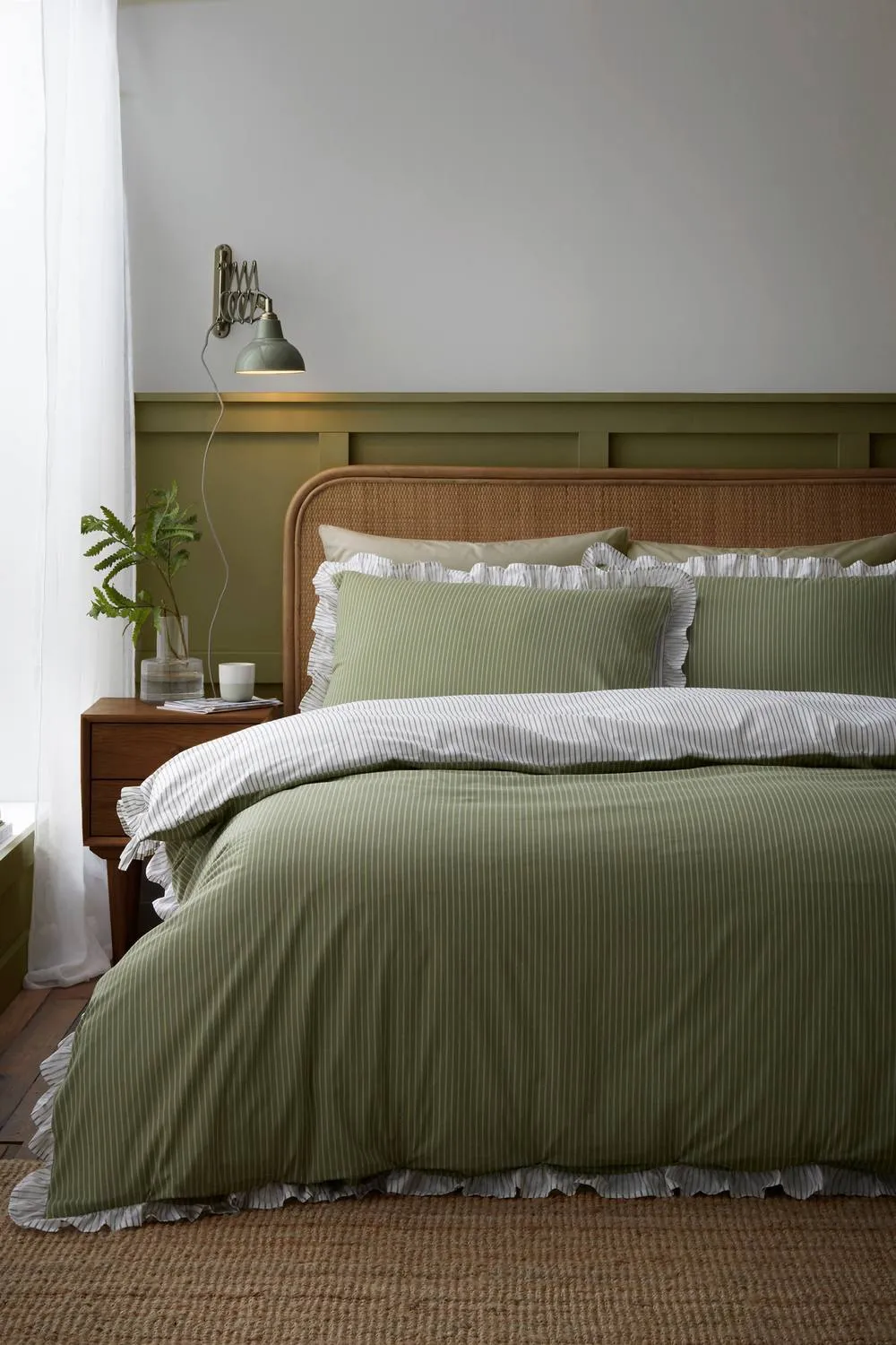 Appletree 'Frilled Embroidered Bow Stripe' 100% Cotton Duvet Cover Set in Green 4
