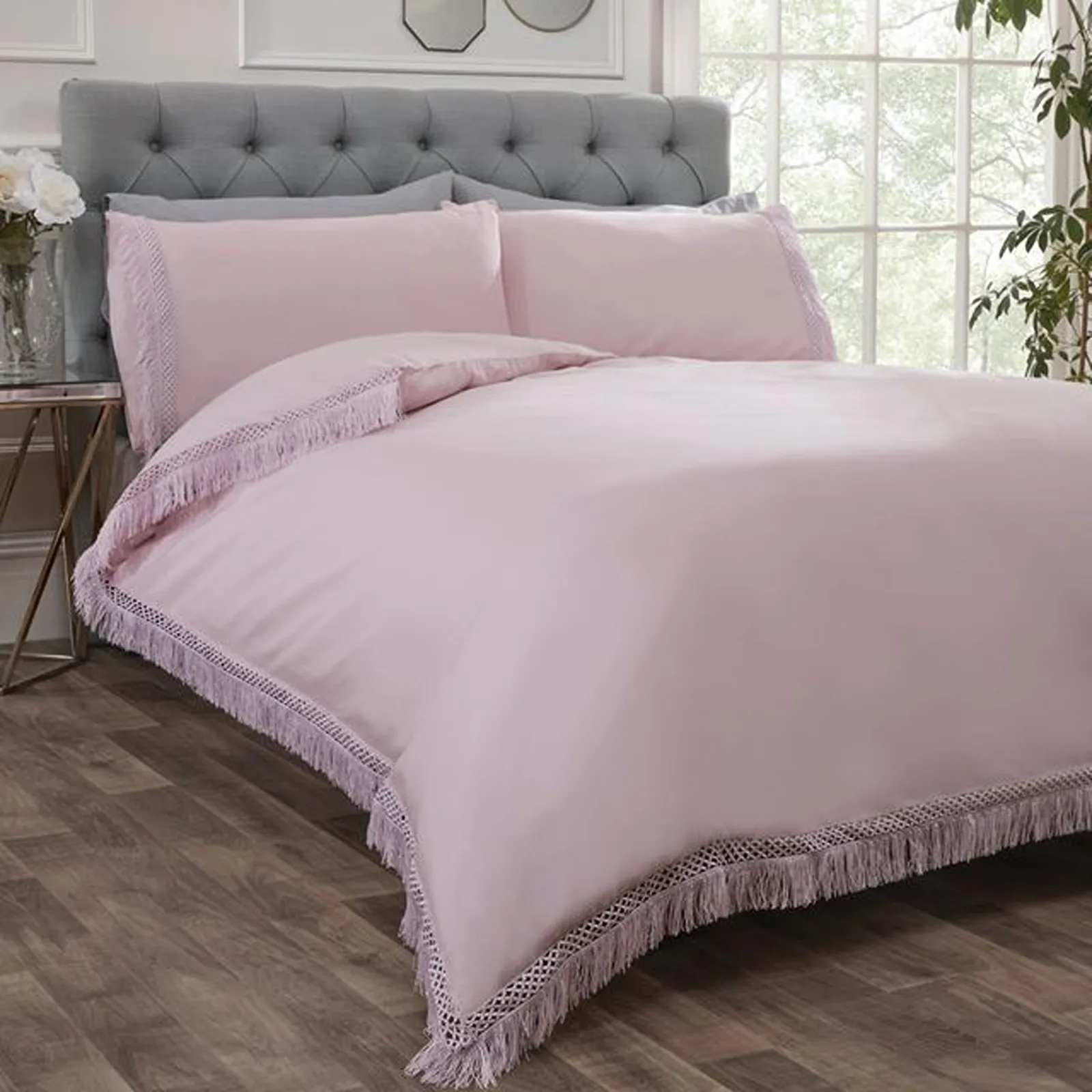 Rapport Home Tia Trellis Tasseled Duvet Cover Set with Pillowcase in Dusty Pink