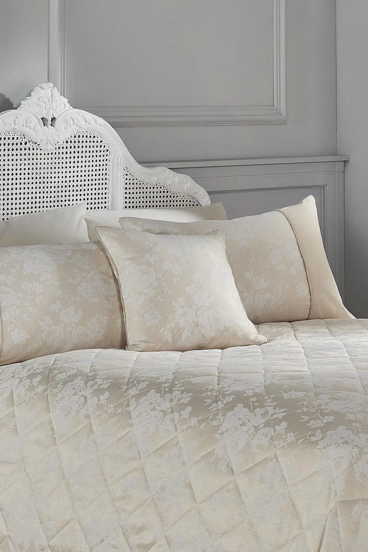 Dreams & Drapes 'Imelda' Floral Jacquard Filled Cushion in Ivory 3