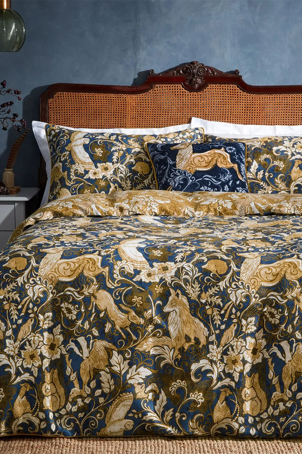 Paoletti Harewood British Animal 100% Cotton Duvet Cover Set in Blue