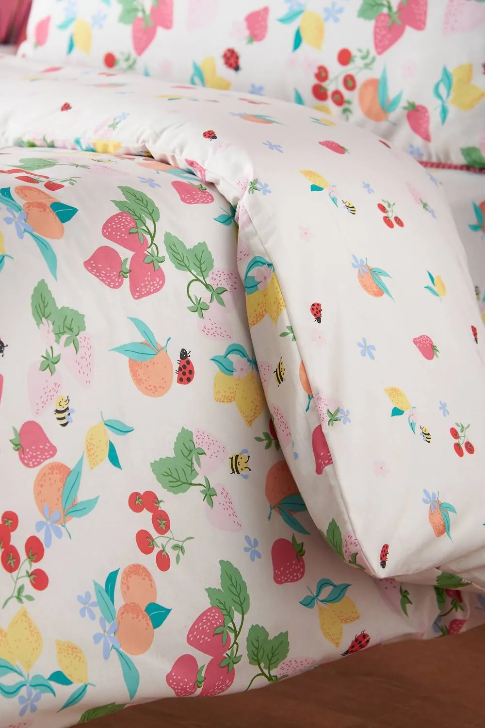 Catherine Lansfield 'Fruity Friends' Reversible Duvet Cover Set 4