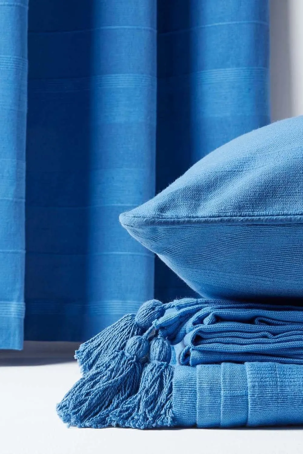 Homescapes Cotton Rajput Ribbed Cushion Cover in Blue 5