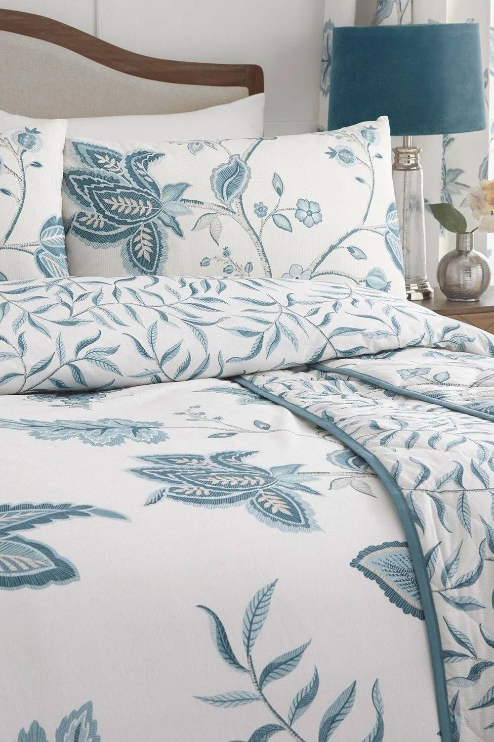 Dreams & Drapes 'Samira' Richly Illustrated Floral Print Duvet Cover Set in Teal 3