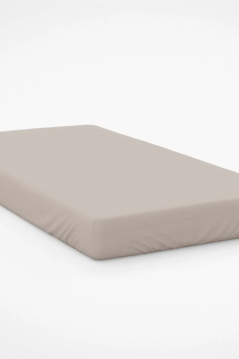 Belledorm Easy Care 200 Thread Count Cotton Polyester Percale 28cm Fitted Sheet in Beige 1