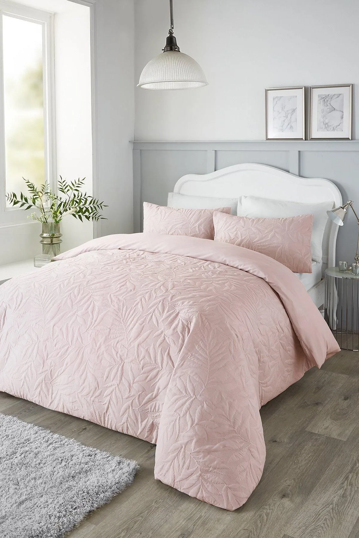 Serene 'Luana' Microfibre Pinsonic 3D Floral Design Duvet Cover Set in Rose