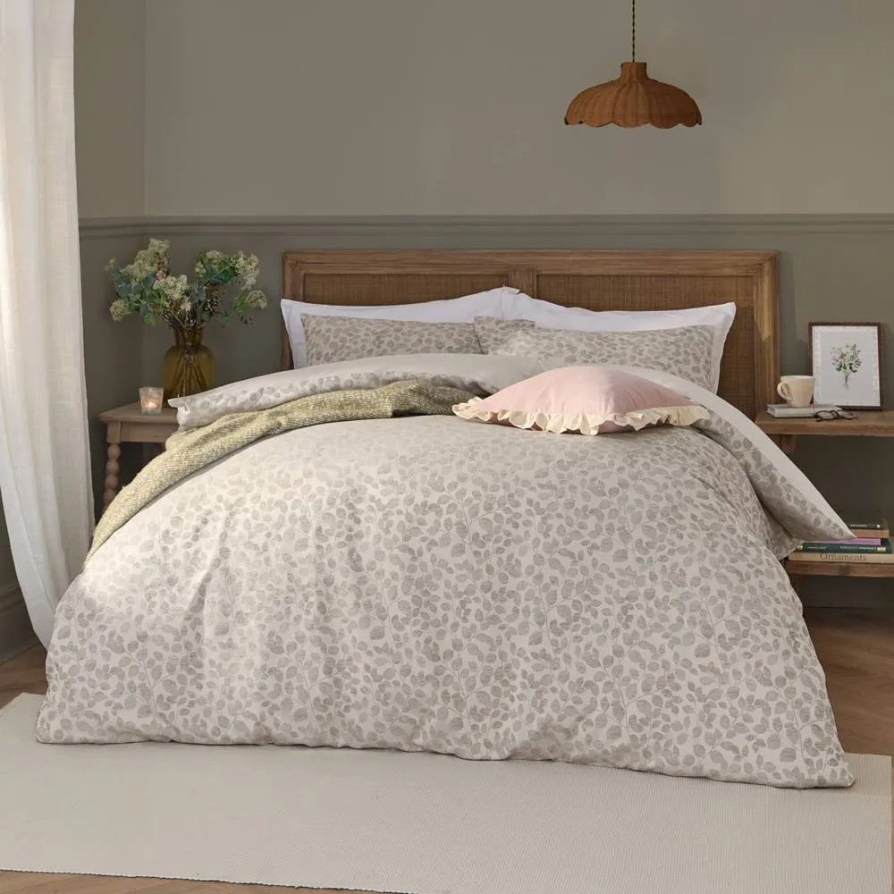 Wylder Grace Leaf Jacquard Satin Duvet Cover Set in Natural 1