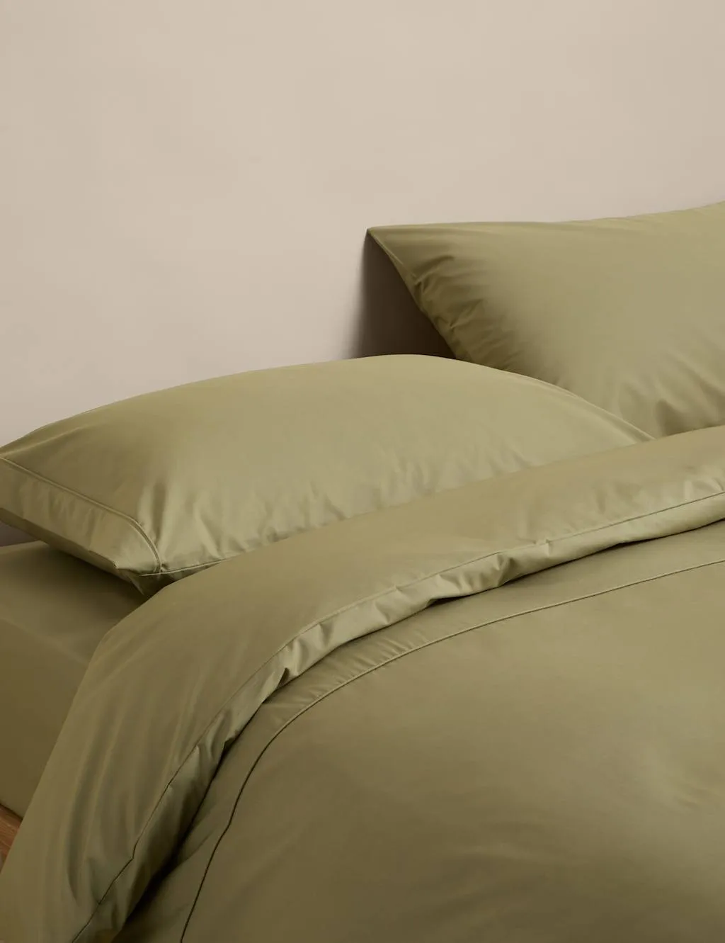 M&S Egyptian Cotton 230 Thread Count Crisp Bedding Set Fern