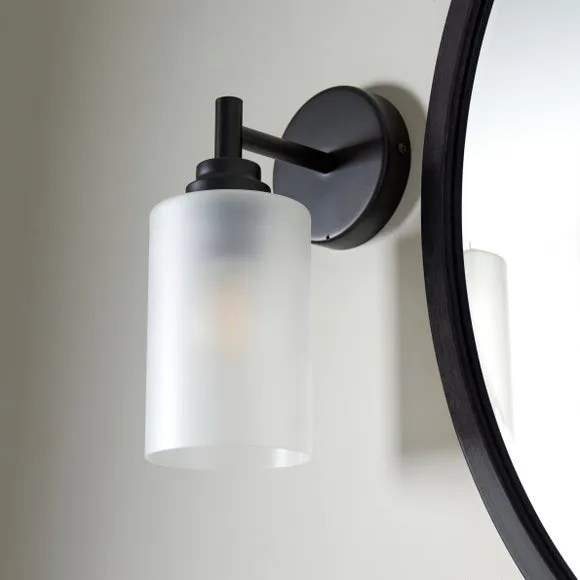 Fryer Bathroom Wall Light 2