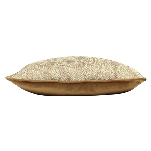 Kai Viper Square Cushion 3