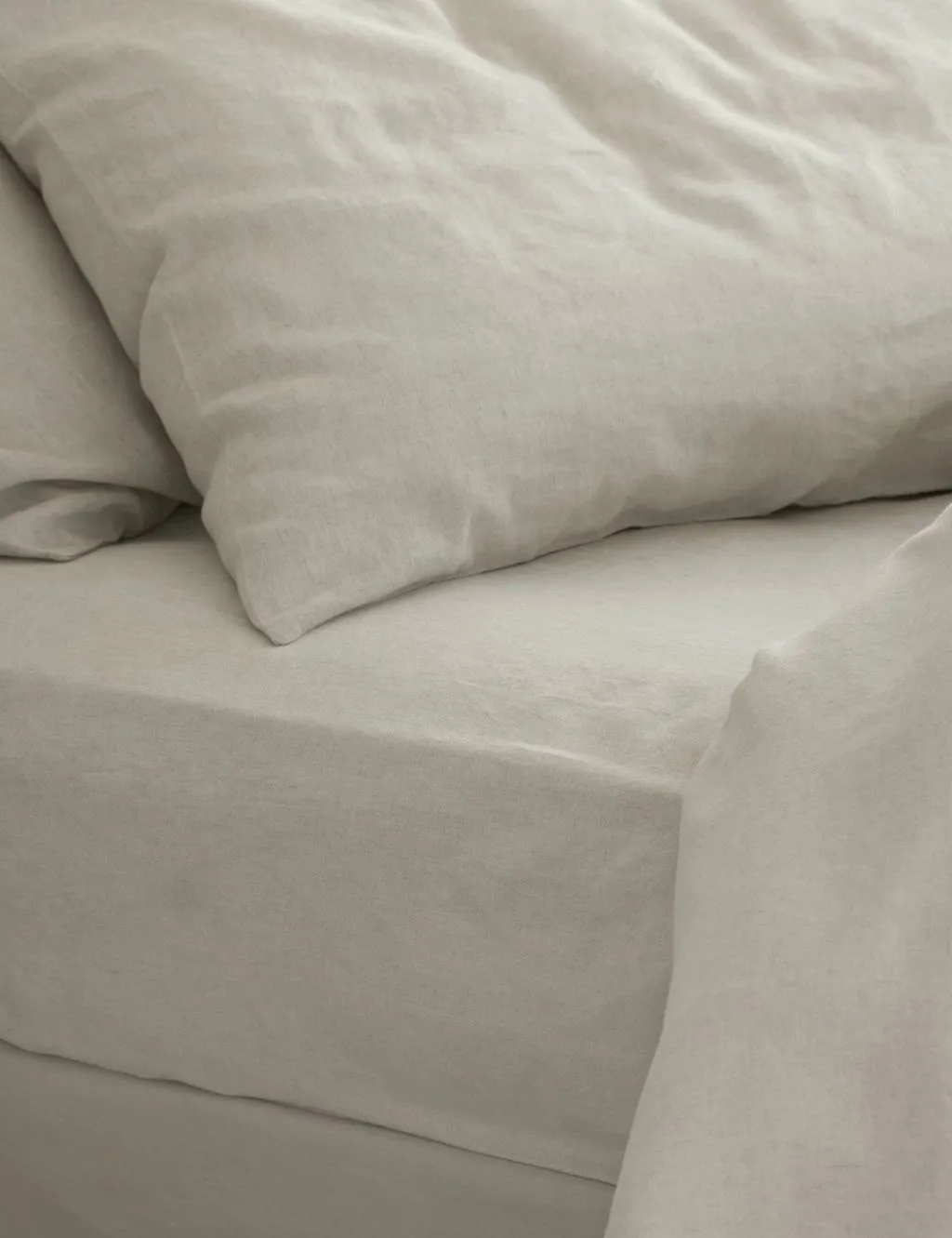 Piglet In Bed Pure Linen Fitted Sheet Oatmeal