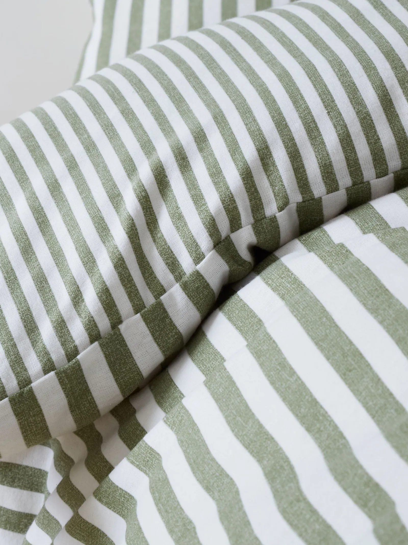 Catherine Lansfield Brushed Stripe 100% Cotton Duvet Cover Set in Green 4