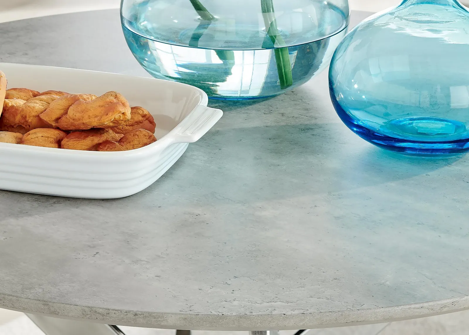 FurnitureboxUK Novara 100cm Round 4-Seater Dining Table With Silver Chrome Legs in Grey 4