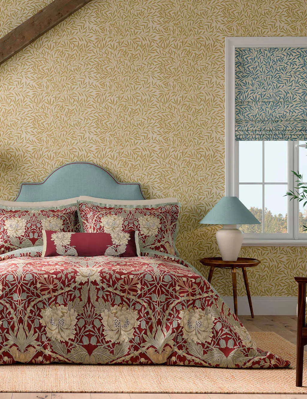 Morris & Co Pure Cotton Honeysuckle & Tulip Bedding Set Red Mix